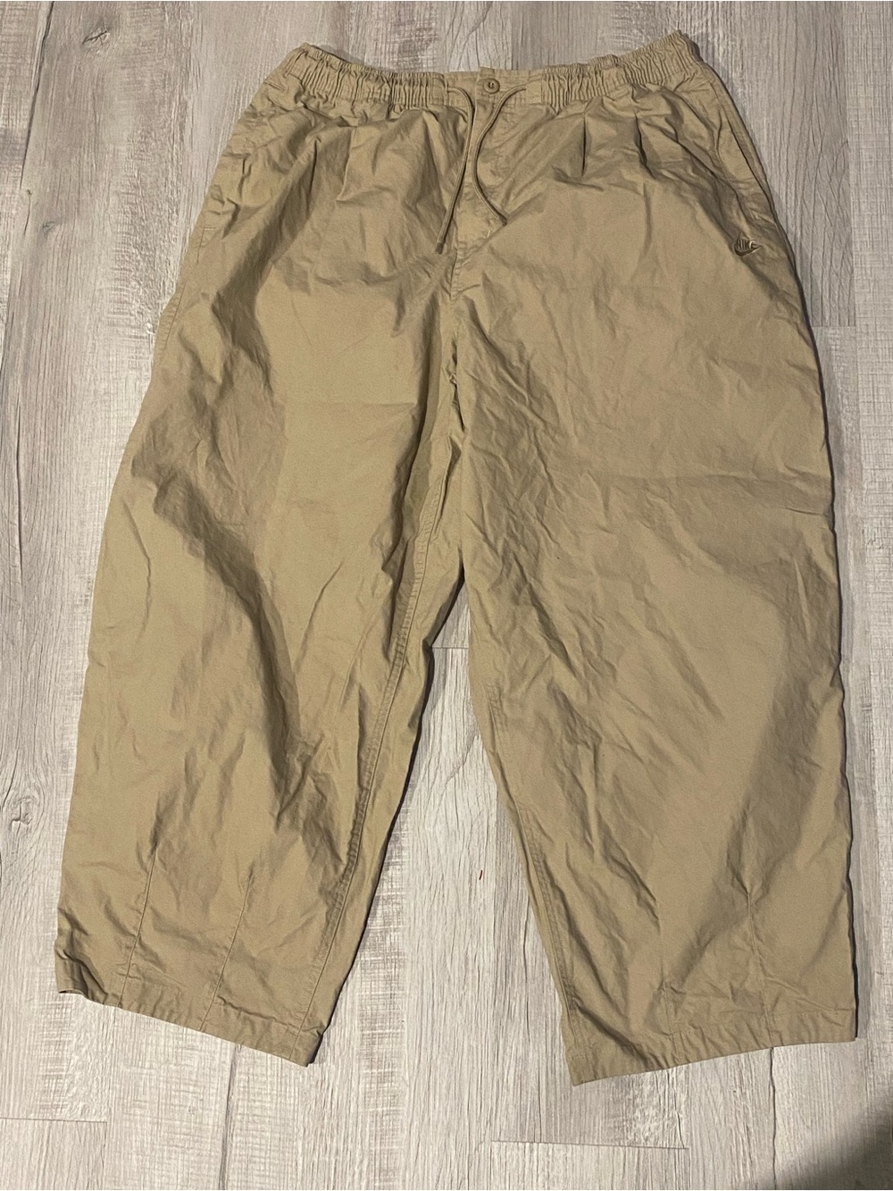 Nike Men's Elastic Waist Oversized Khaki Pants